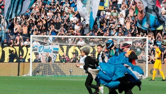 Next Story Image: Inter unbothered by parachutist landing in win over Sassuolo